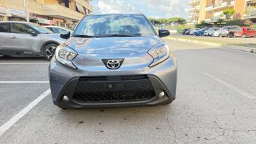 Toyota Aygo X 1.0 VVT-i 72 CV 5 porte Lounge Air S-CVT LED NAVI KAMERA PDC CERCHI 16 CAR PLAY KM 0