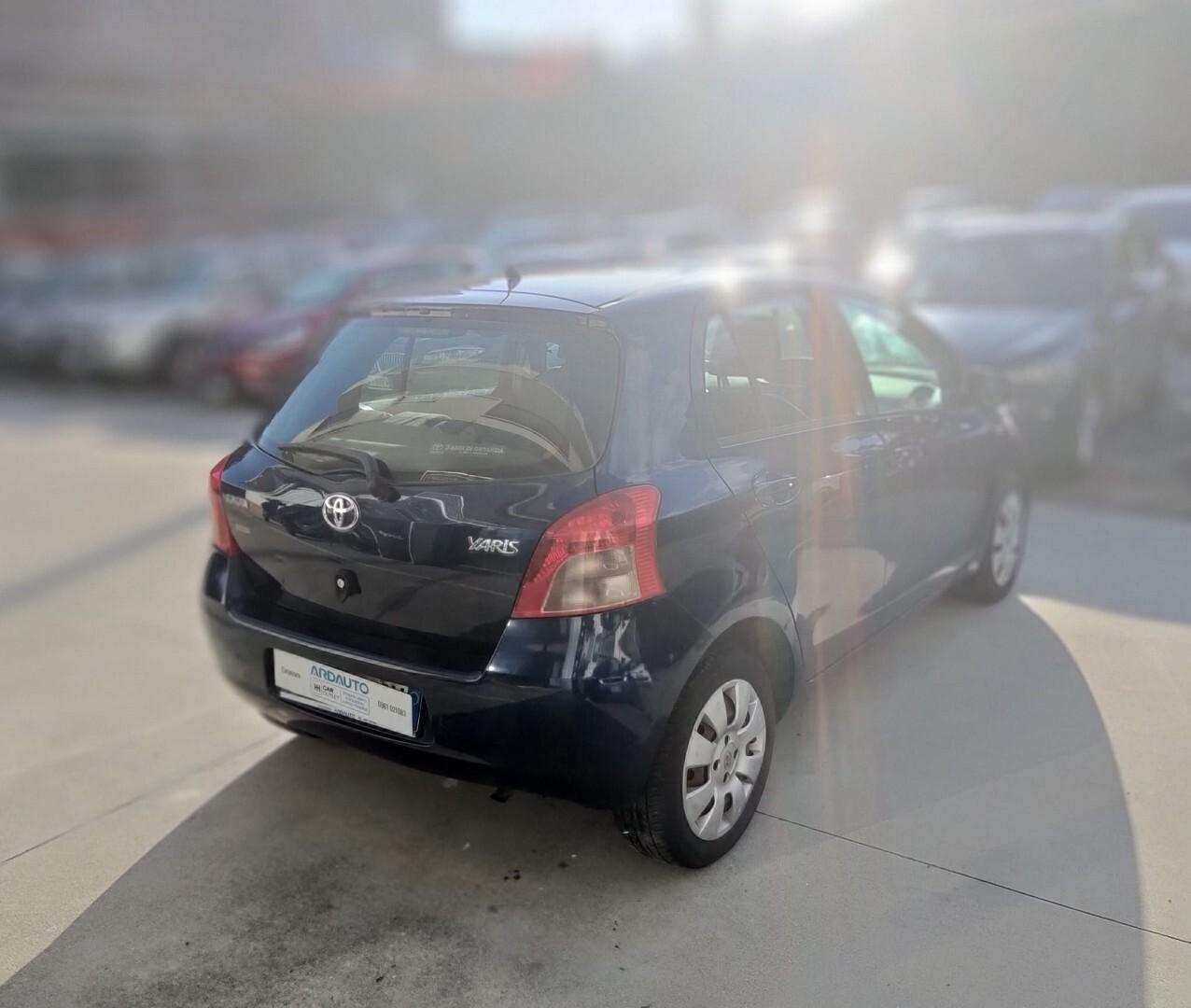 Toyota Yaris 1.0 Sol