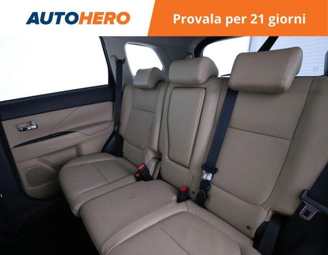 MITSUBISHI Outlander 2.2 DI-D 4WD Instyle 7p.