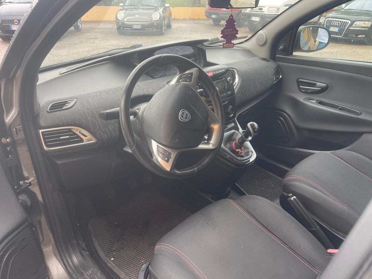 Lancia Ypsilon 1.2 69 CV 5 porte GPL Ecochic Elefantino