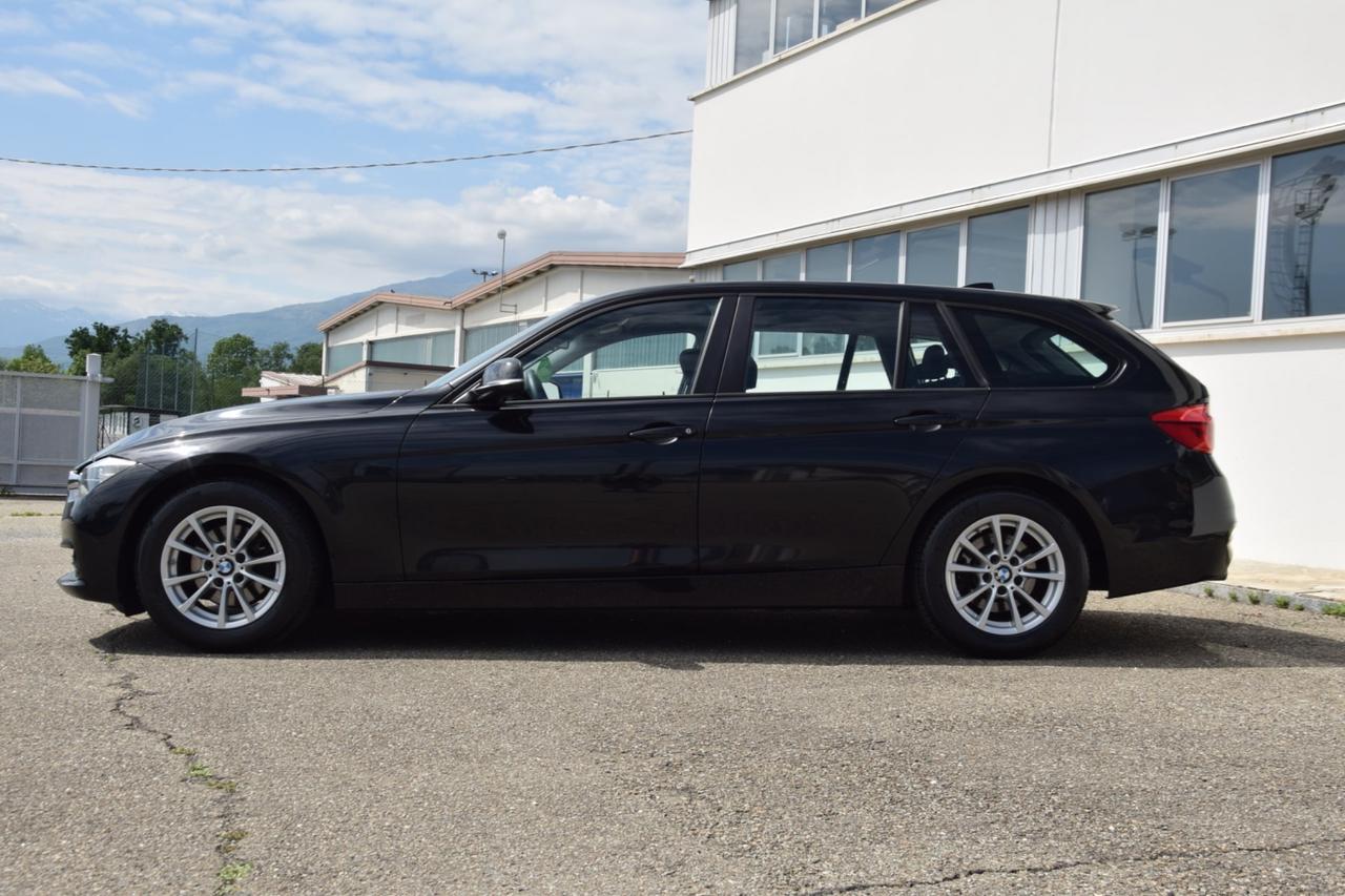 BMW Serie 3 (F30/31) 318d Touring Business A...