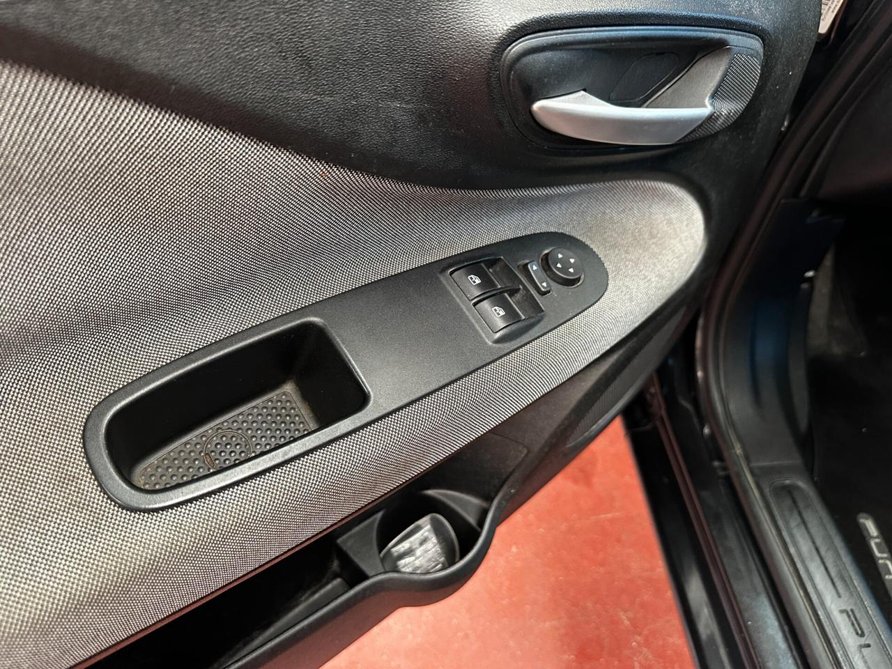 Fiat Punto Evo 1.4 5 porte Dynamic GPL