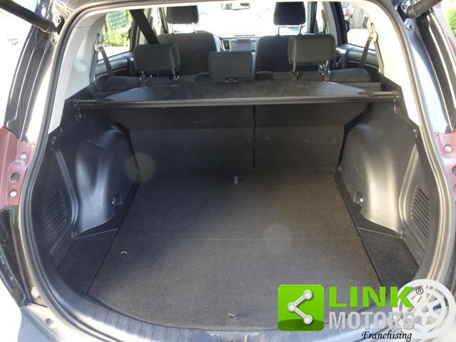 TOYOTA RAV 4 AWD