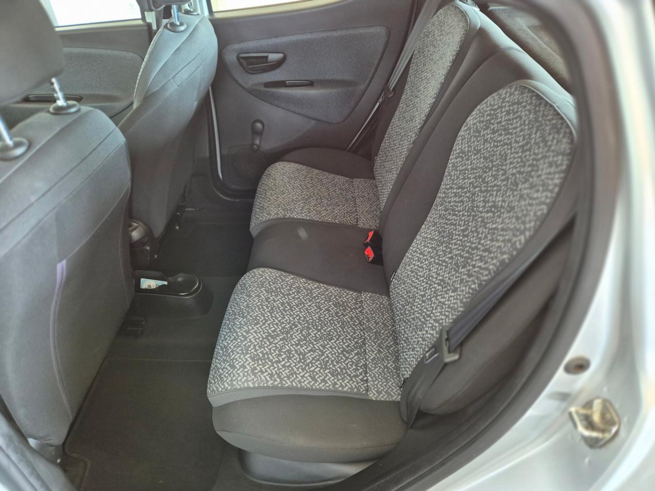 Lancia Ypsilon 1.2 69 CV 5 porte Elefantino Blu