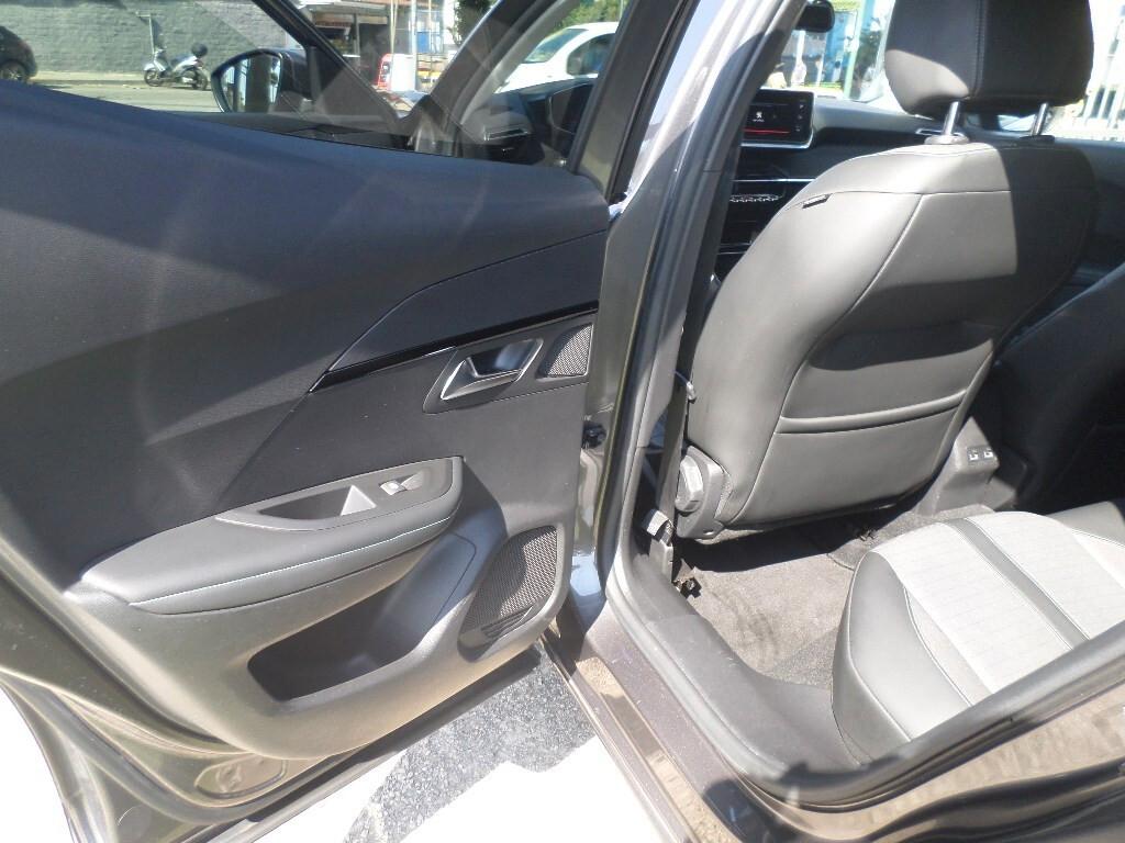 Peugeot 2008 BlueHDi 110 S&S Allure Pack