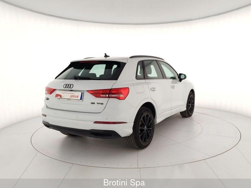 Audi Q3 35 TFSI Business Advanced
