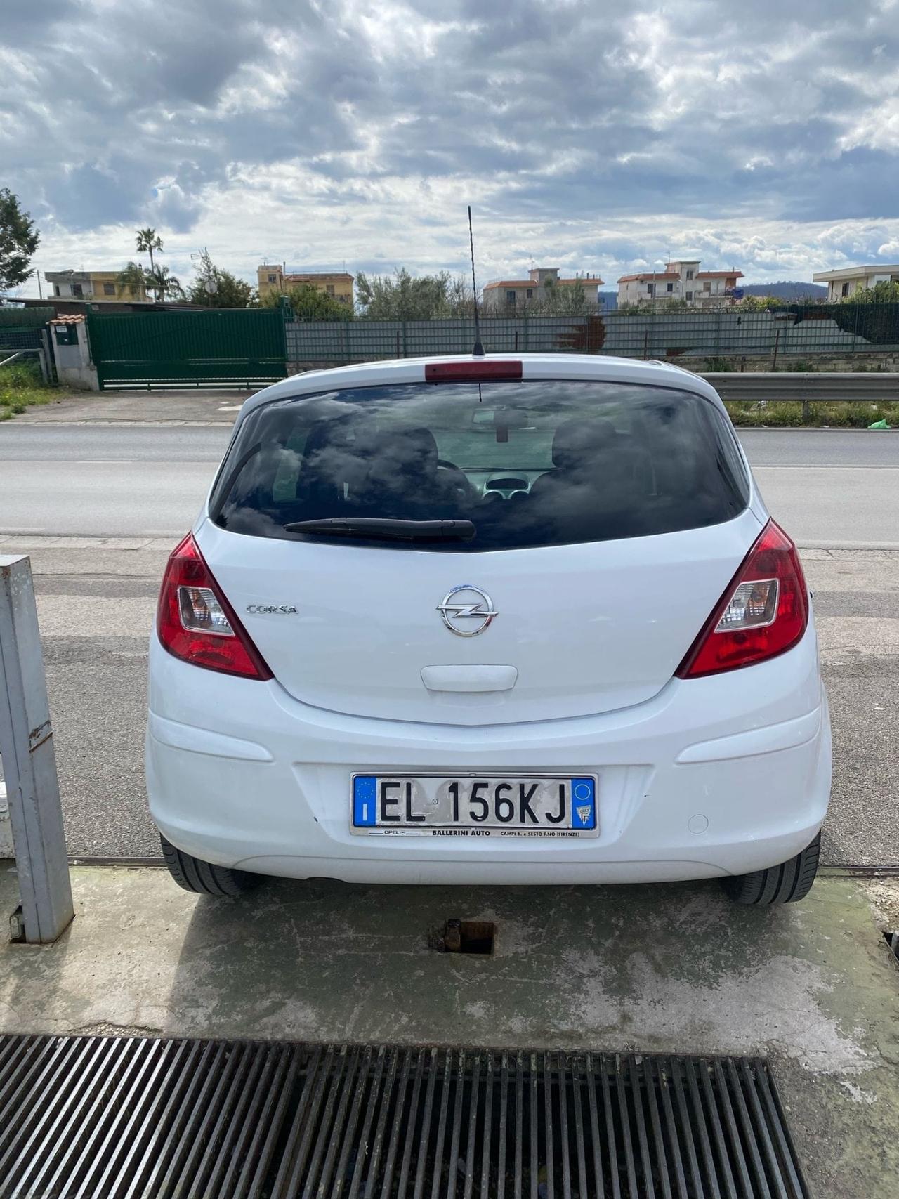 Opel Corsa 1.2 5 porte Elective