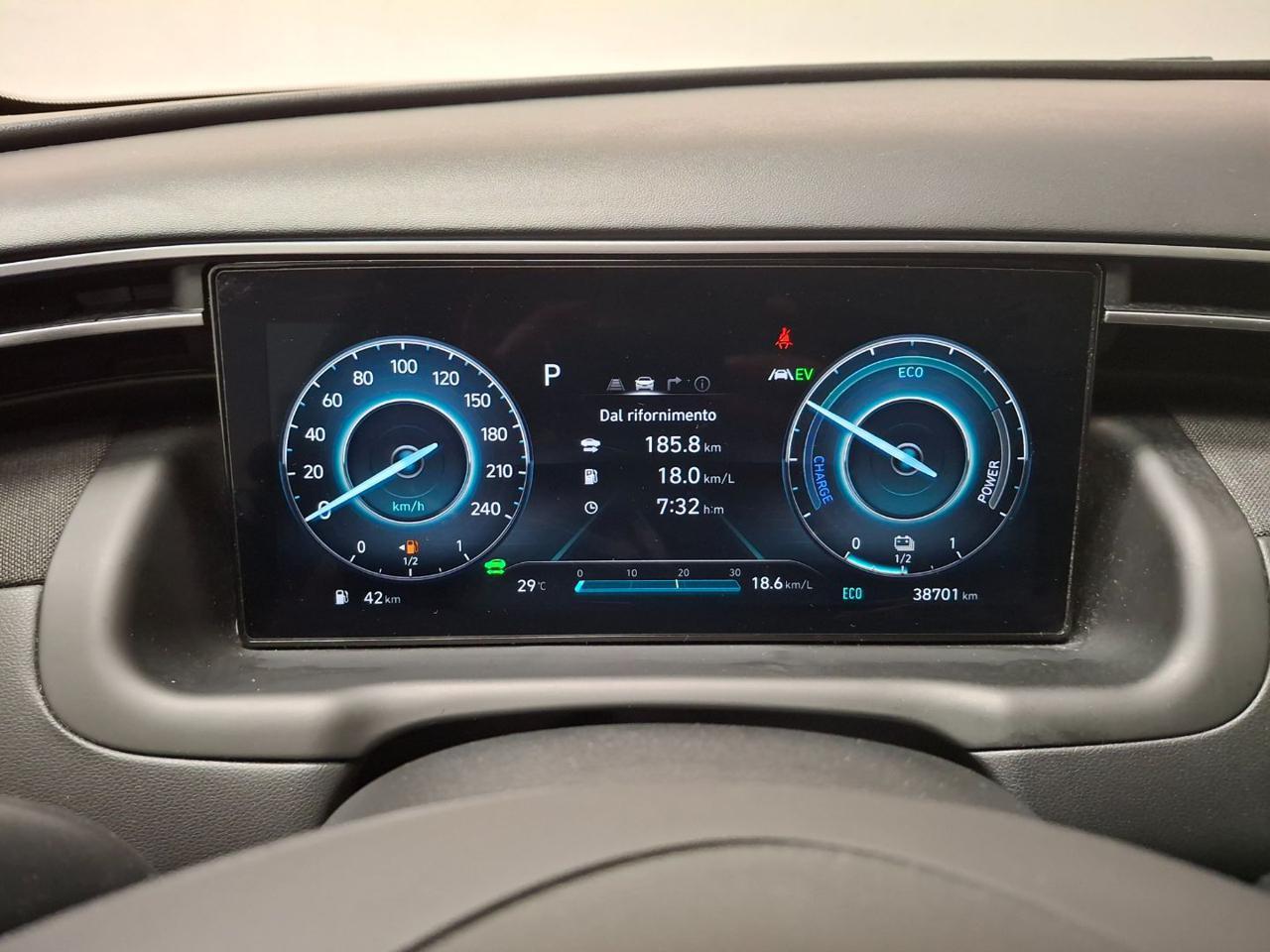 HYUNDAI Tucson 3ª serie Tucson 1.6 HEV aut. Ex...