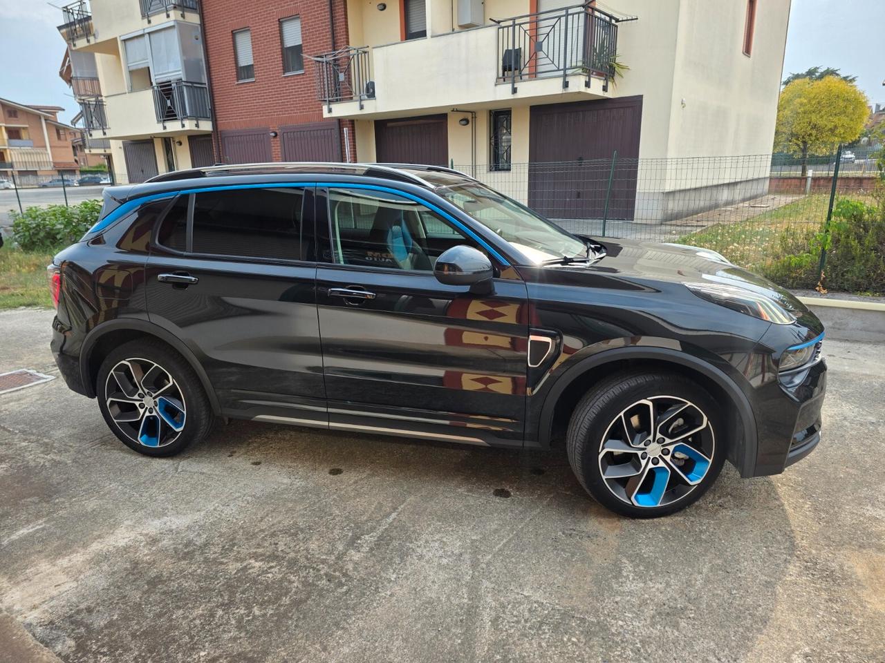 Lynk&co 01 PHEV