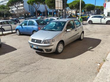 Fiat Punto 1200 benzina perfetta a poco prezzo