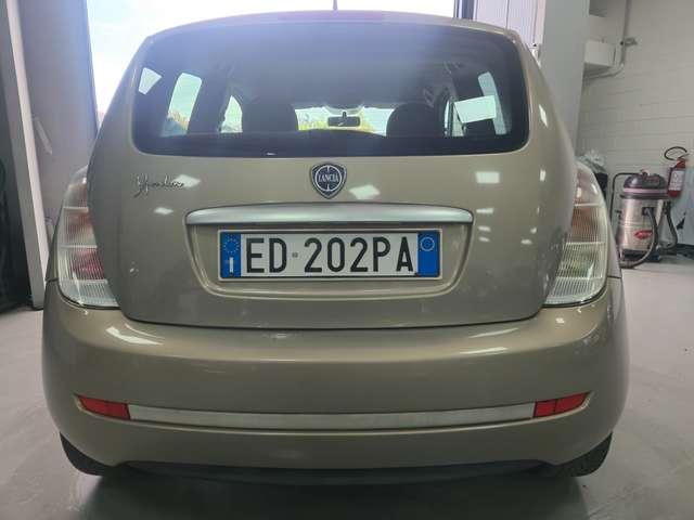 Lancia Ypsilon Ypsilon II 2007 1.2 8v New Oro (oro)