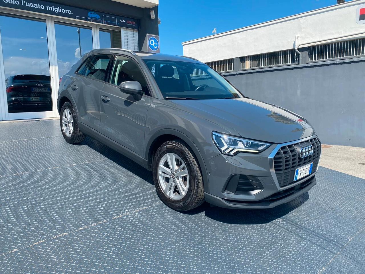 Audi Q3 40 TDI quattro S tronic Business