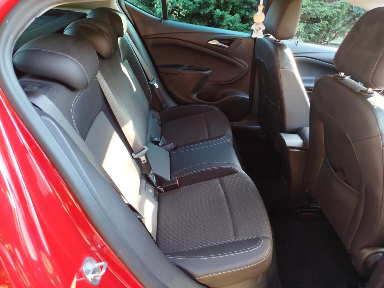 Opel Astra 1.6 BiTurbo OPC Line