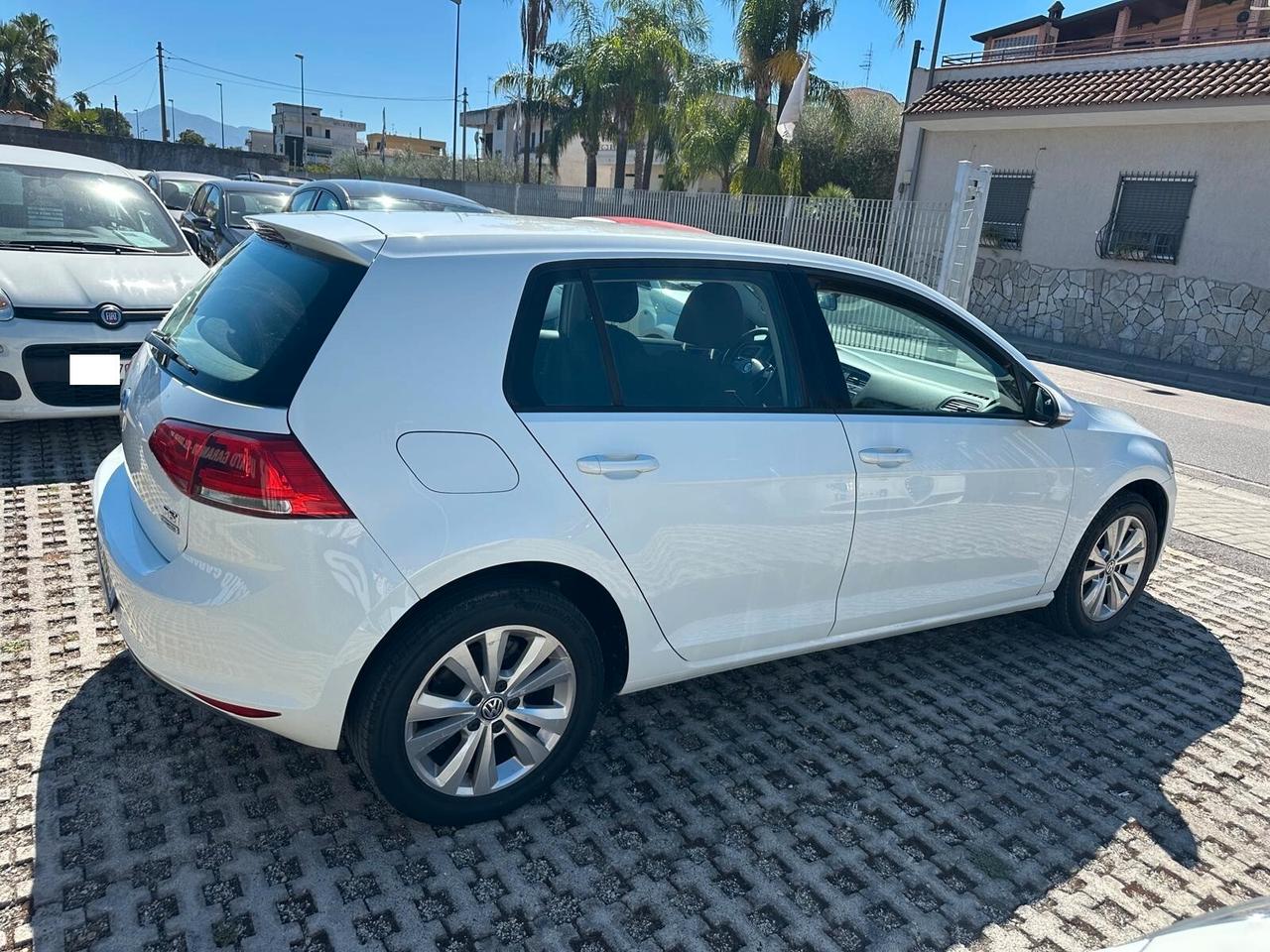 Volkswagen Golf 1.2 TSI 105 CV 5p. Trendline BlueMotion Technology-2013