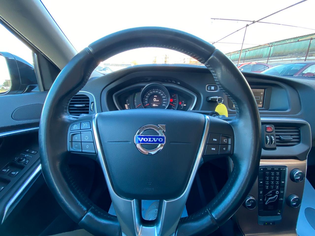 VOLVO V40 Cross Country D2 1.6 115cv GARANTITA