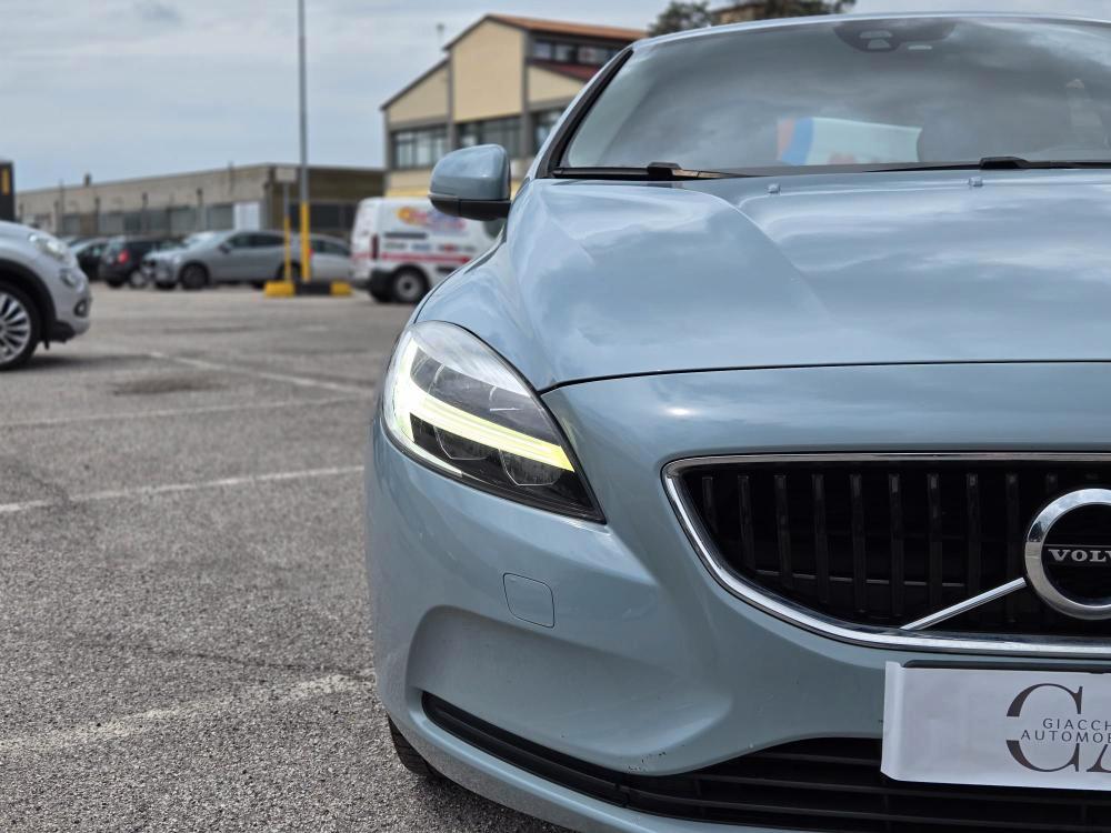 Volvo V40 2.0 d2 Momentum my17