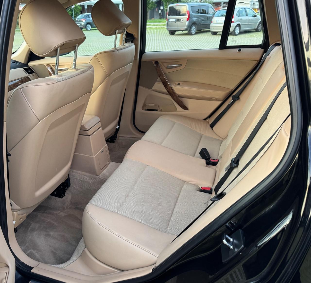 Bmw X3 2.0d cat Futura