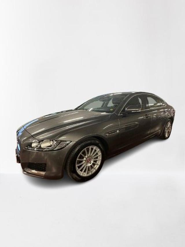 JAGUAR XF 2.0 D 180 CV aut. Prestige