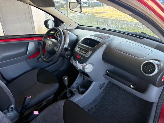 TOYOTA Aygo 1.0 12V VVT-i 5 porte OK NEOPATENTATI 5 PORTE