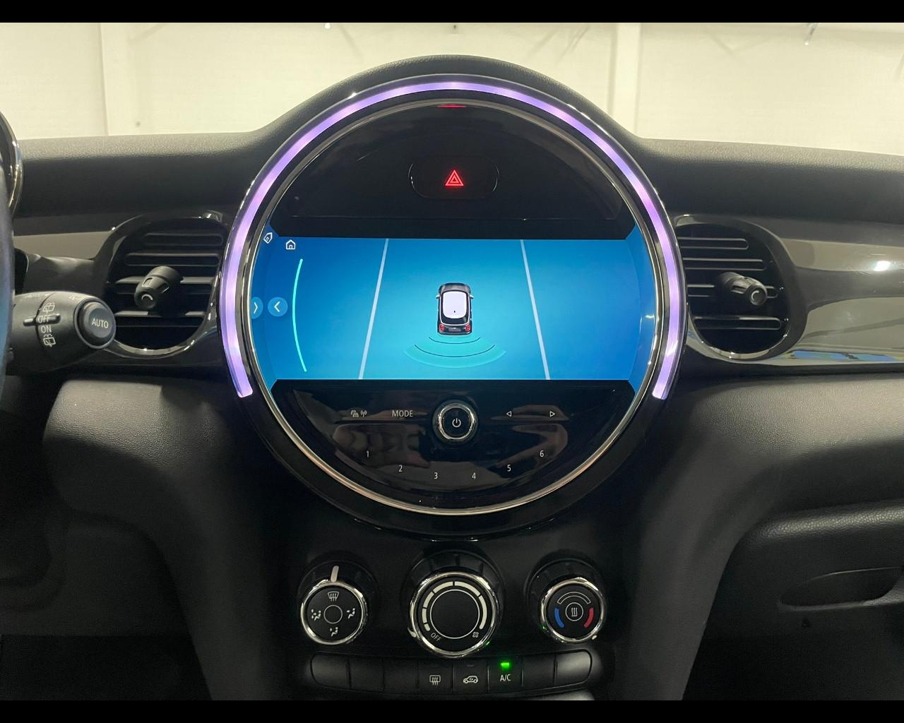 MINI Mini 4ª serie (F56) - Mini 1.5 Cooper Camden Edition