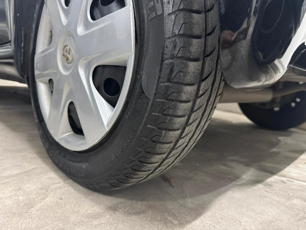 Toyota Aygo 1.0 12V VVT-i 5 porte Now Connect