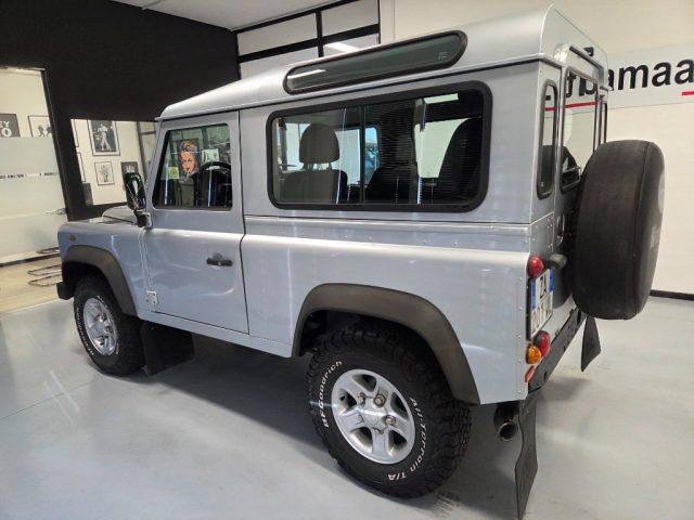 LAND ROVER Defender 90 2.4 TD4 AUTOVETTURA SERVICE LAND ROVER