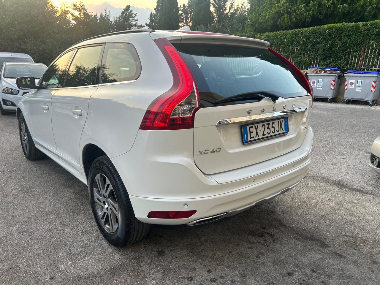 Volvo XC60 D4 Geartronic R-design Momentum