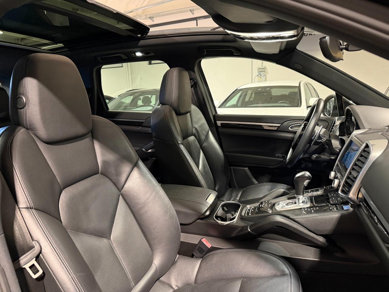 Porsche Cayenne 3.0 DOPPIO TETTO-PASM-RETROCAMERA