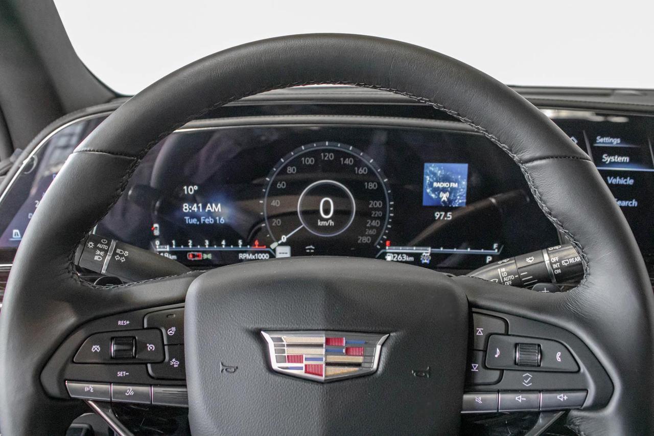 Cadillac Escalade ESV Sport