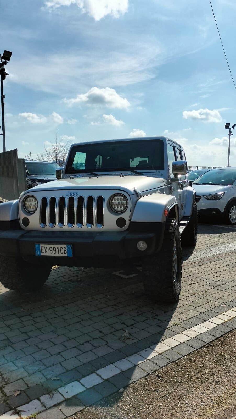 Jeep Wrangler Unlimited 2.8 CRD DPF Sahara