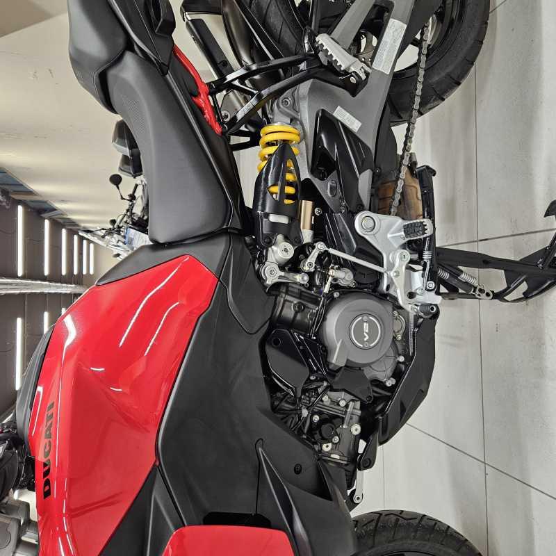 Ducati Multistrada V2 S - 2026