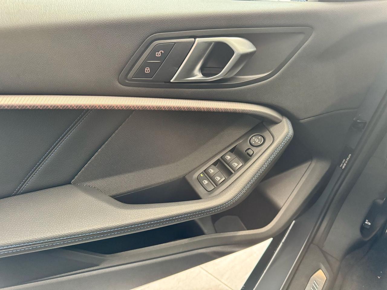 Bmw 118 118i 5p. Msport