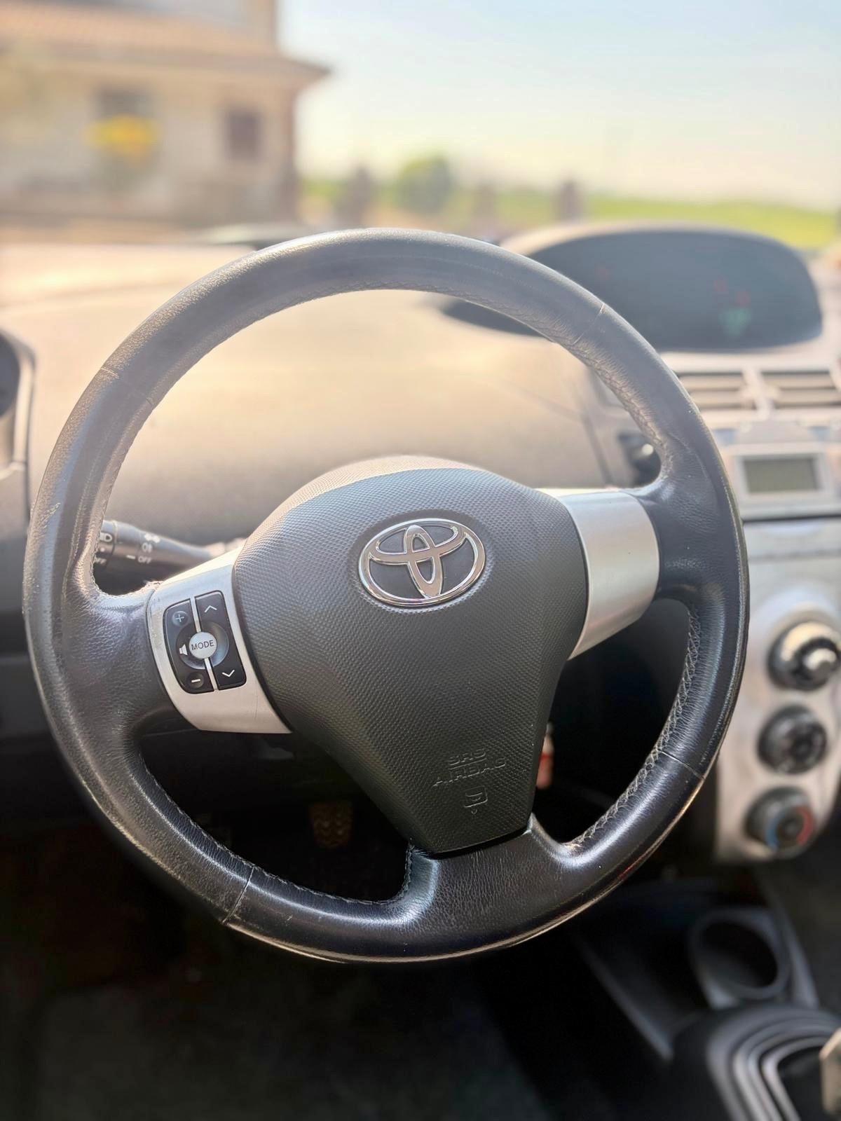 Toyota Yaris 1.4 D-4D 5 porte