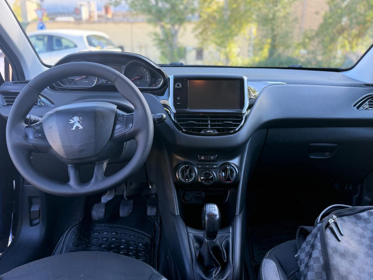 Peugeot 208 1.4 HDi 68 pari al nuovo