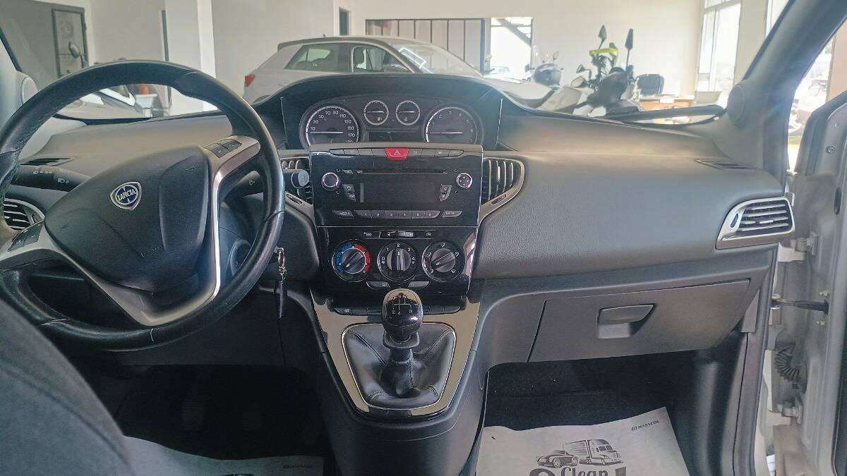 Lancia Ypsilon 1.2 8v Gold c CL 69cv E6