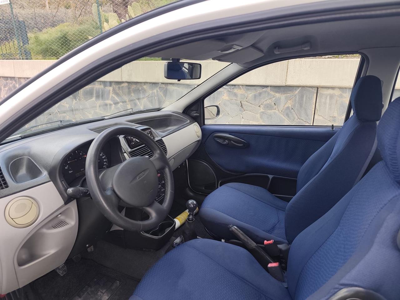 Fiat Punto 1.2i Fire 8 valvole