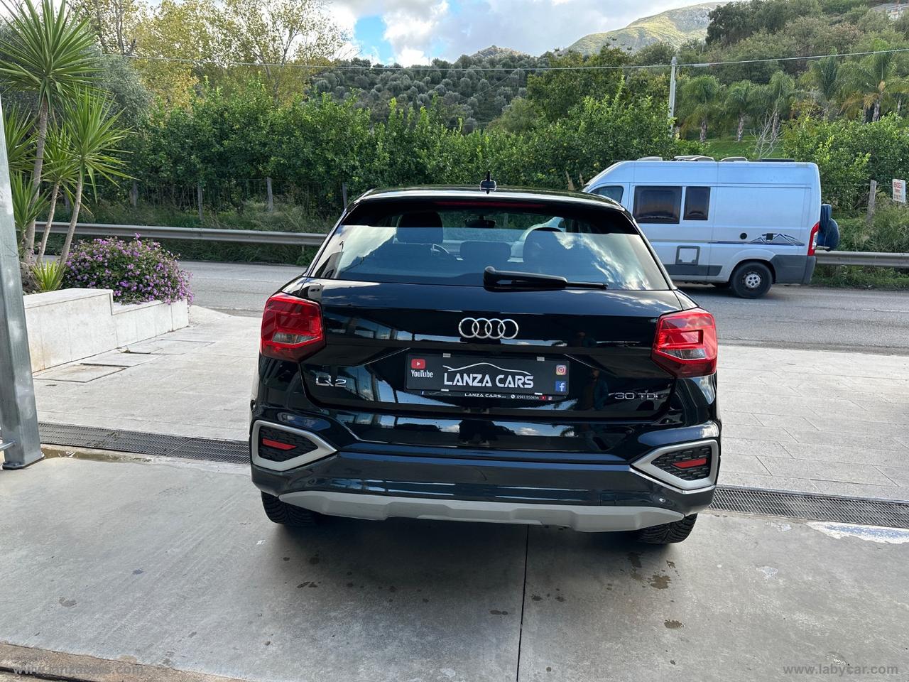 AUDI Q2 30 TDI Business Advanced