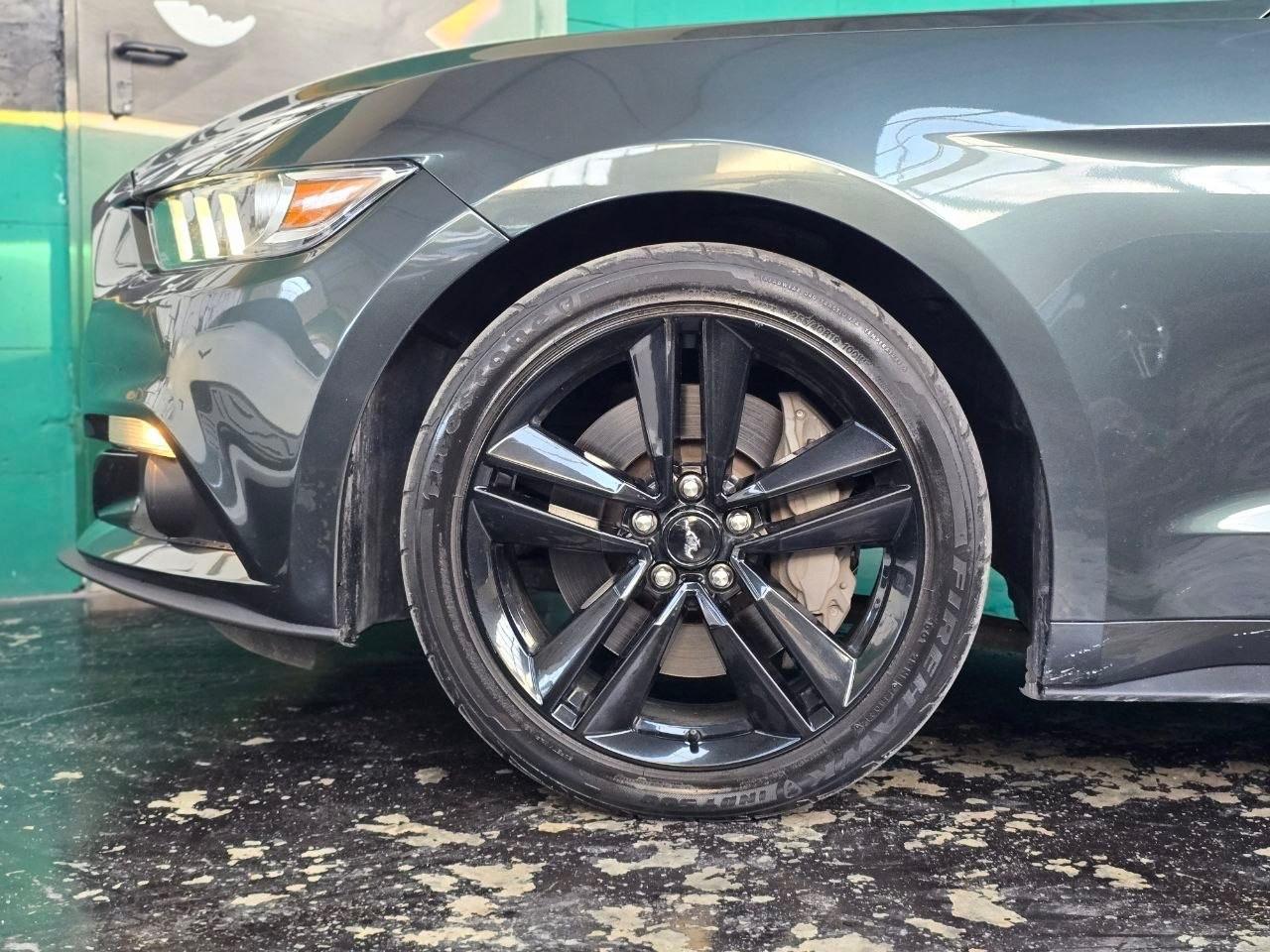 Ford Mustang 2.3 EcoBoost *MANUALE