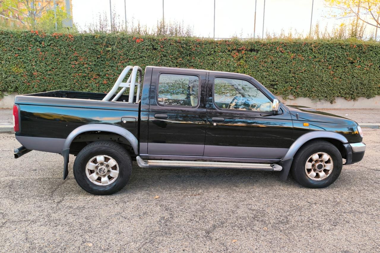 Nissan Pick Up 2.5 TD 4 porte Double Cab Navara