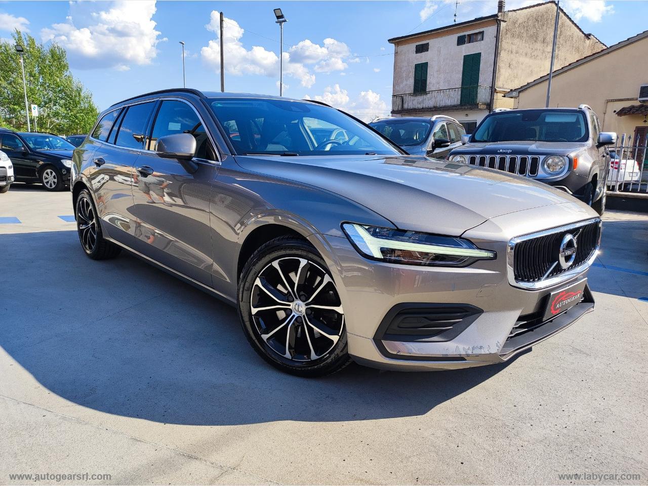 VOLVO V60 B4
