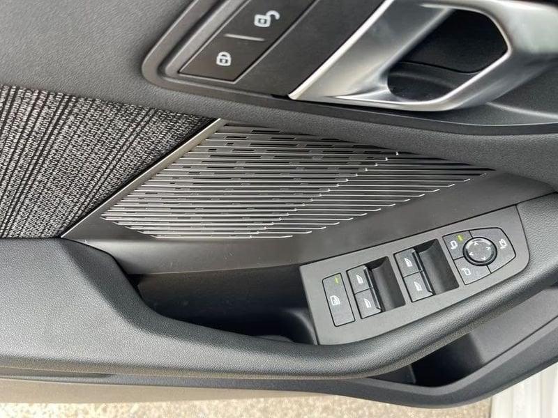 BMW Serie 1 120d MSport Design aut. Camera LED Cockpit 18"