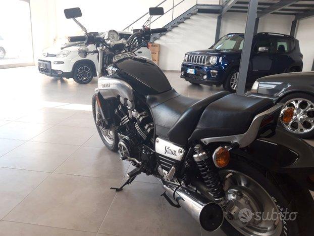 Yamaha V Max 1200