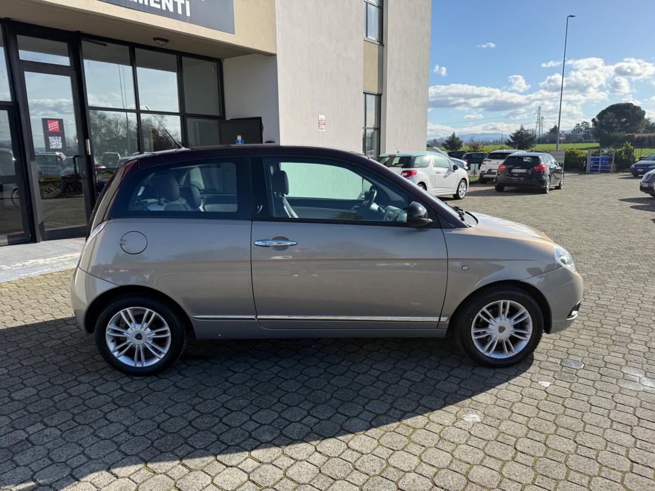 Lancia Ypsilon 1.2 69 CV Platino