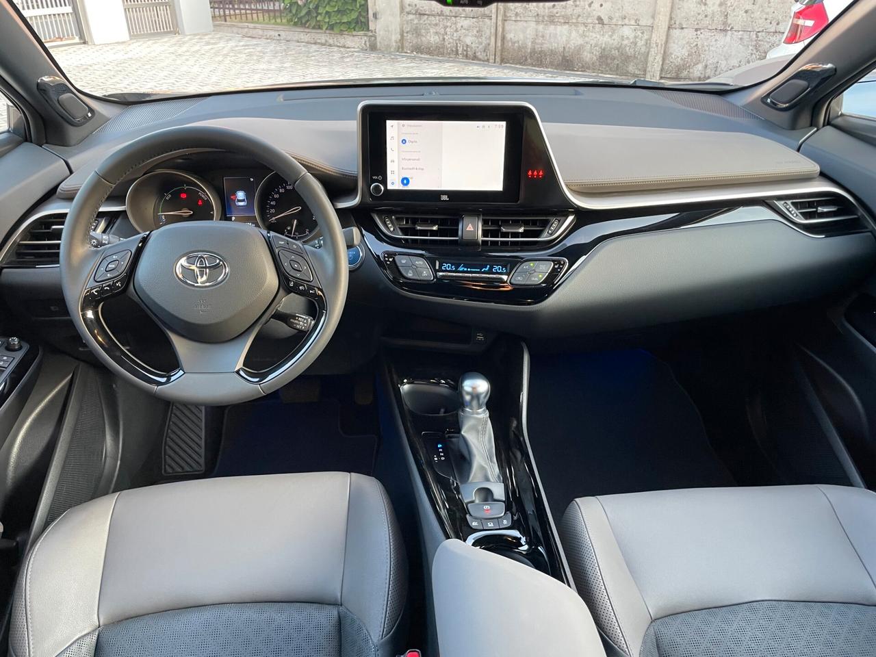 Toyota C-HR 2.0h luxury e-cvt SUPER FULL OPTIONAL