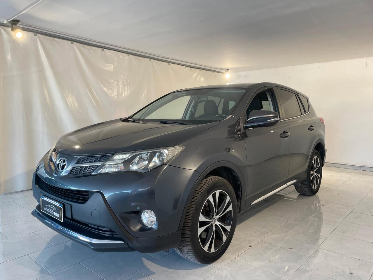 Toyota RAV 4 RAV4 2.0 D-4D 4WD Lounge