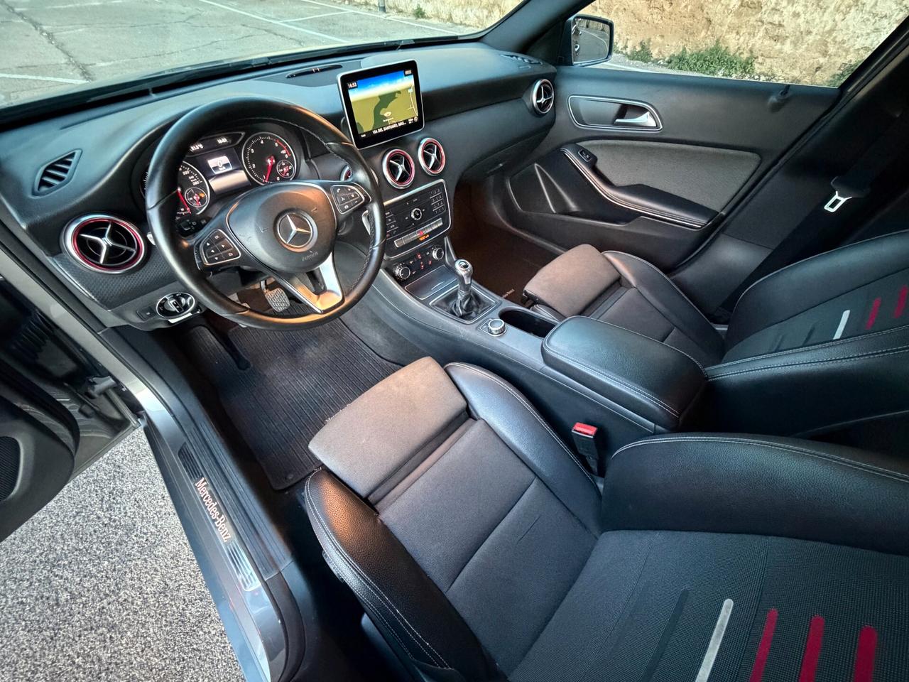 Mercedes A180 Sport/1.5 110 CV/KEYLESS/CAMERA/AMBIENT LIGHTS