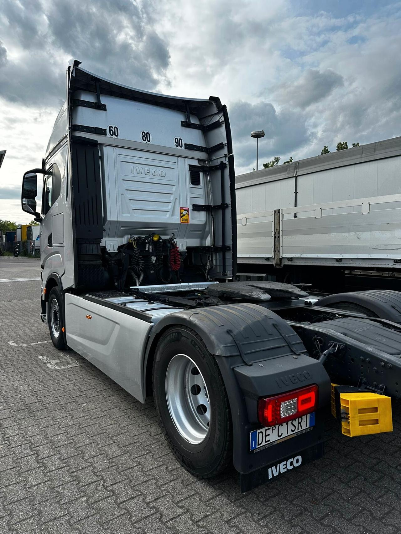 IVECO 510 S-WAY