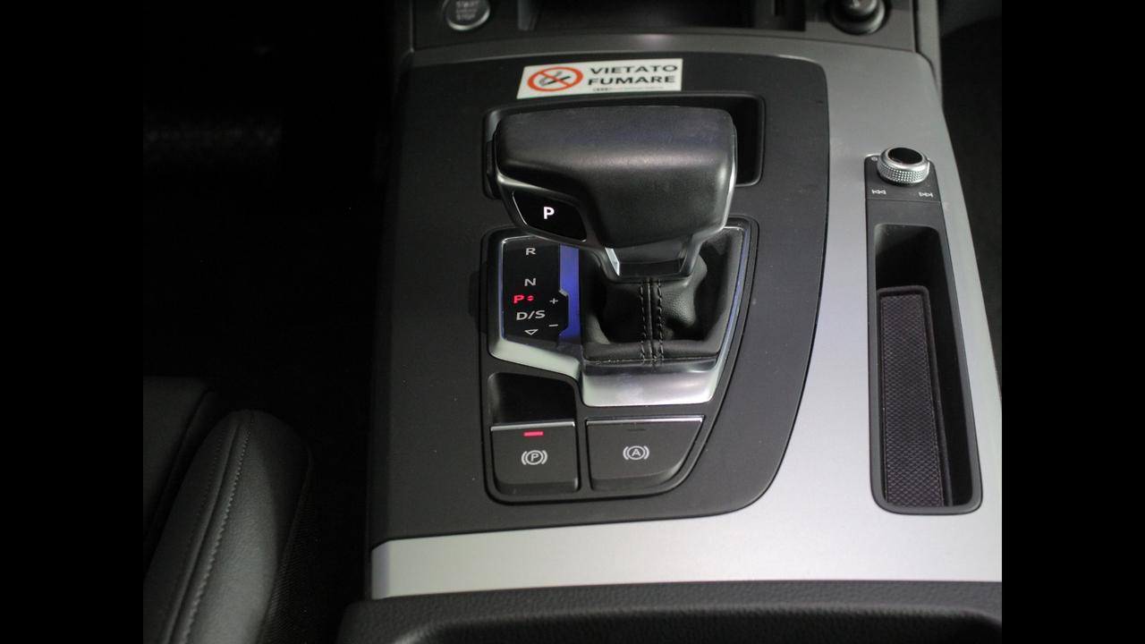 Audi Q5 Spb qTDI2,0 L4150 A7