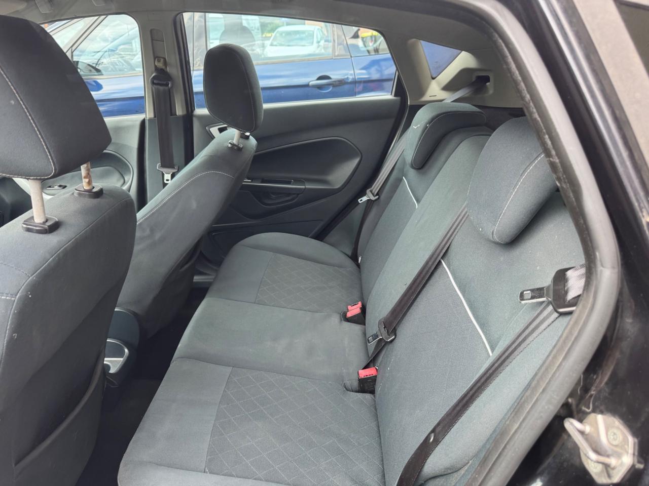 Ford Fiesta 1.4 TDCi 70CV 5 porte Titanium