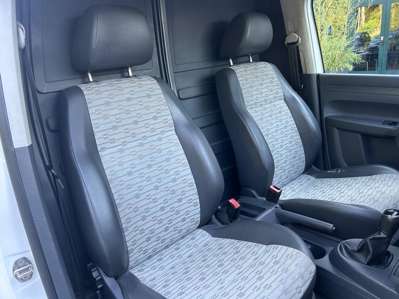 Volkswagen Caddy 1.6 TDI 102 CV 4p.( AUTO CARRO )